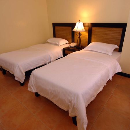 Planta Centro Bacolod Hotel & Residences Eksteriør billede