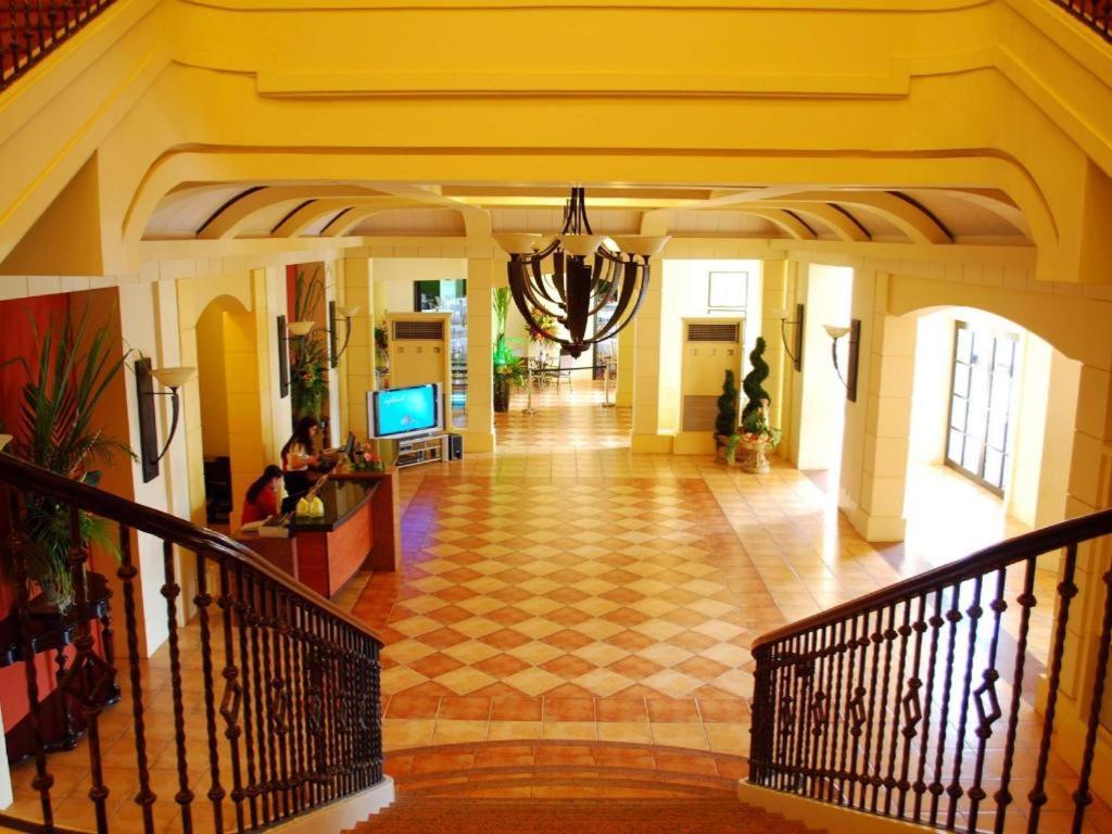 Planta Centro Bacolod Hotel & Residences Eksteriør billede
