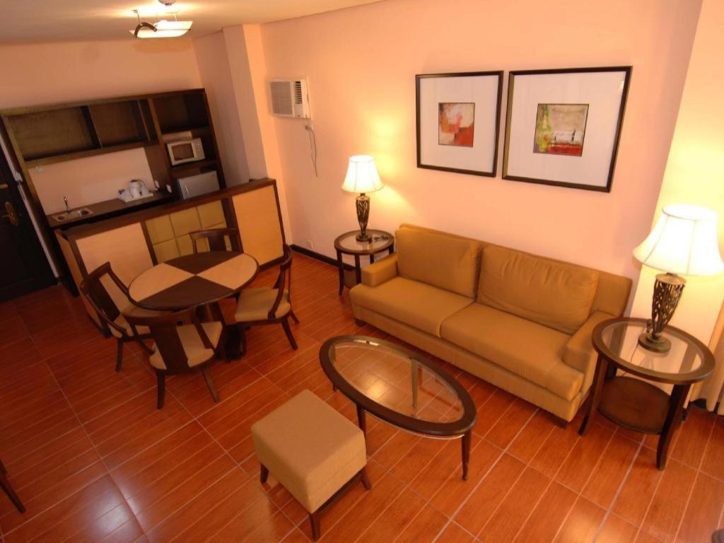 Planta Centro Bacolod Hotel & Residences Eksteriør billede