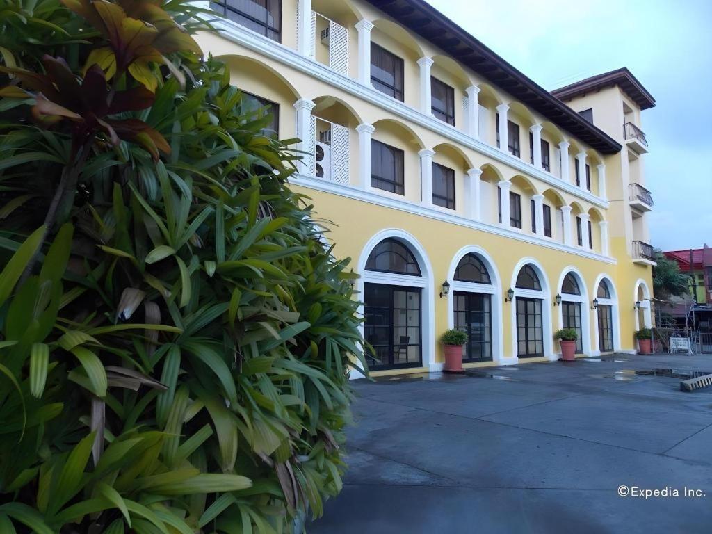 Planta Centro Bacolod Hotel & Residences Eksteriør billede