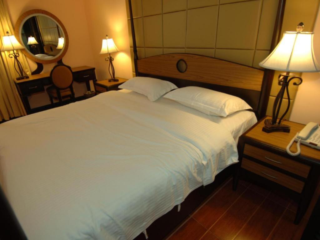 Planta Centro Bacolod Hotel & Residences Eksteriør billede