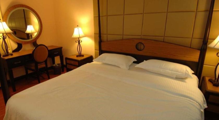 Planta Centro Bacolod Hotel & Residences Eksteriør billede
