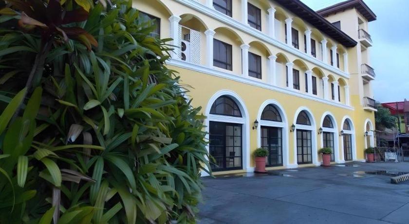 Planta Centro Bacolod Hotel & Residences Eksteriør billede