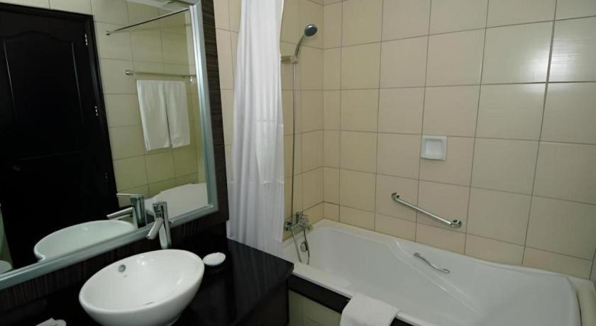 Planta Centro Bacolod Hotel & Residences Eksteriør billede