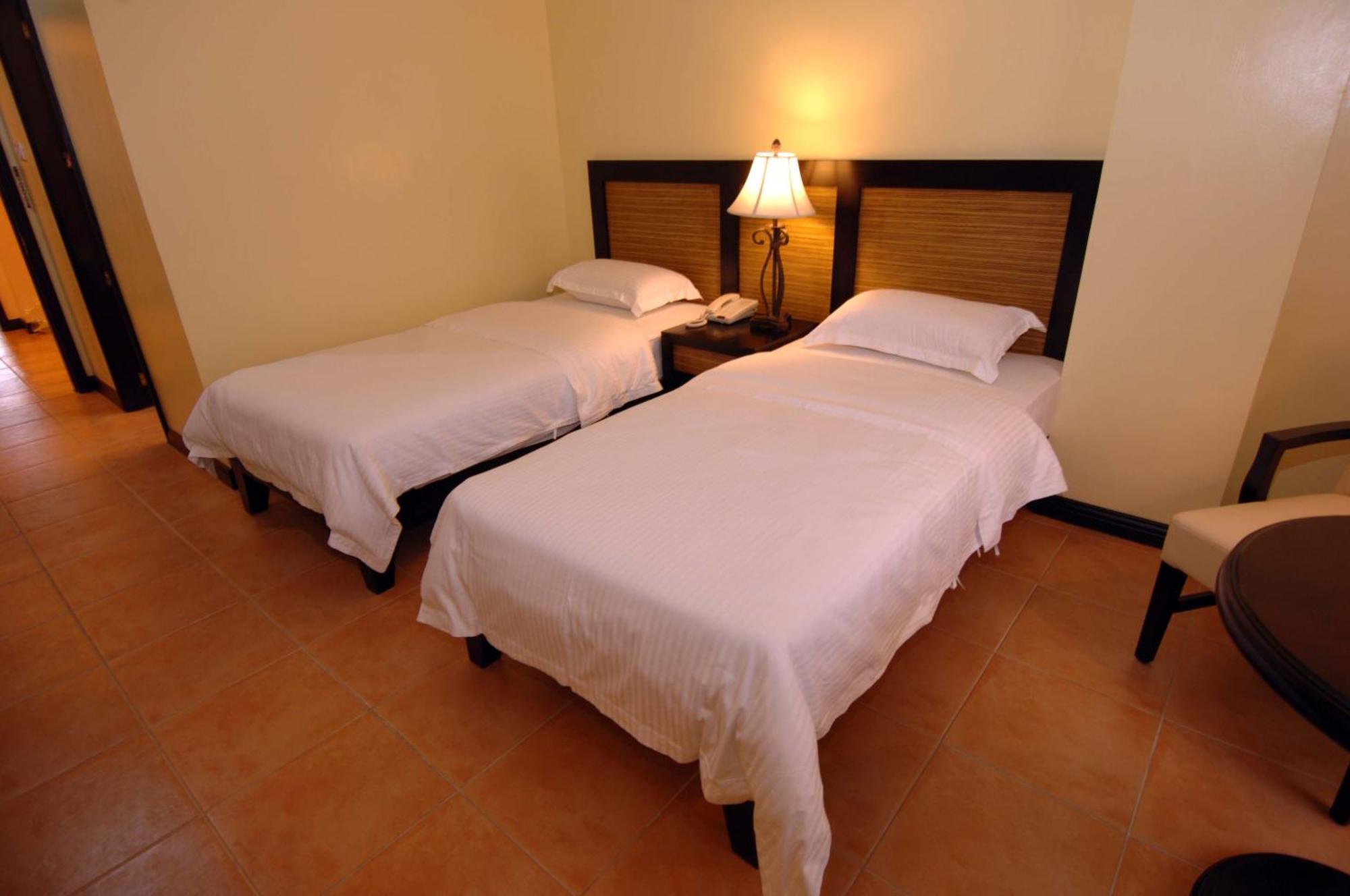 Planta Centro Bacolod Hotel & Residences Eksteriør billede